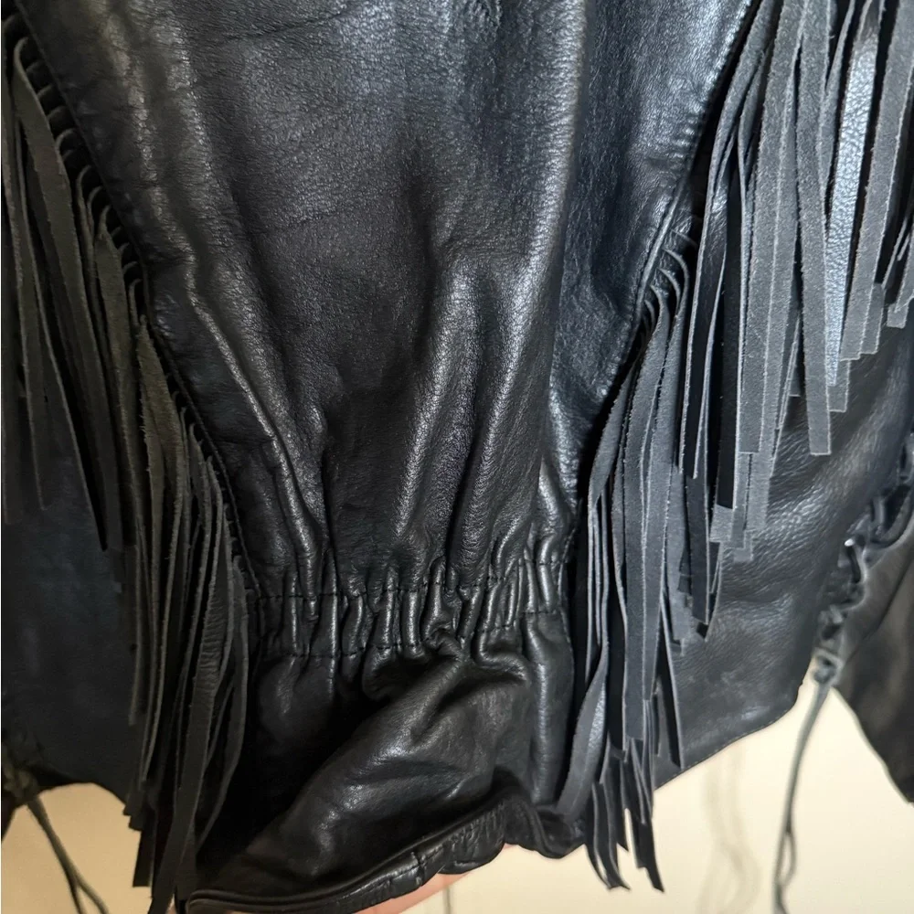 Vintage Wilson's Thinsulate Women's Leather Fringe Rose Design Biker Jacket - Picture 6 of 7